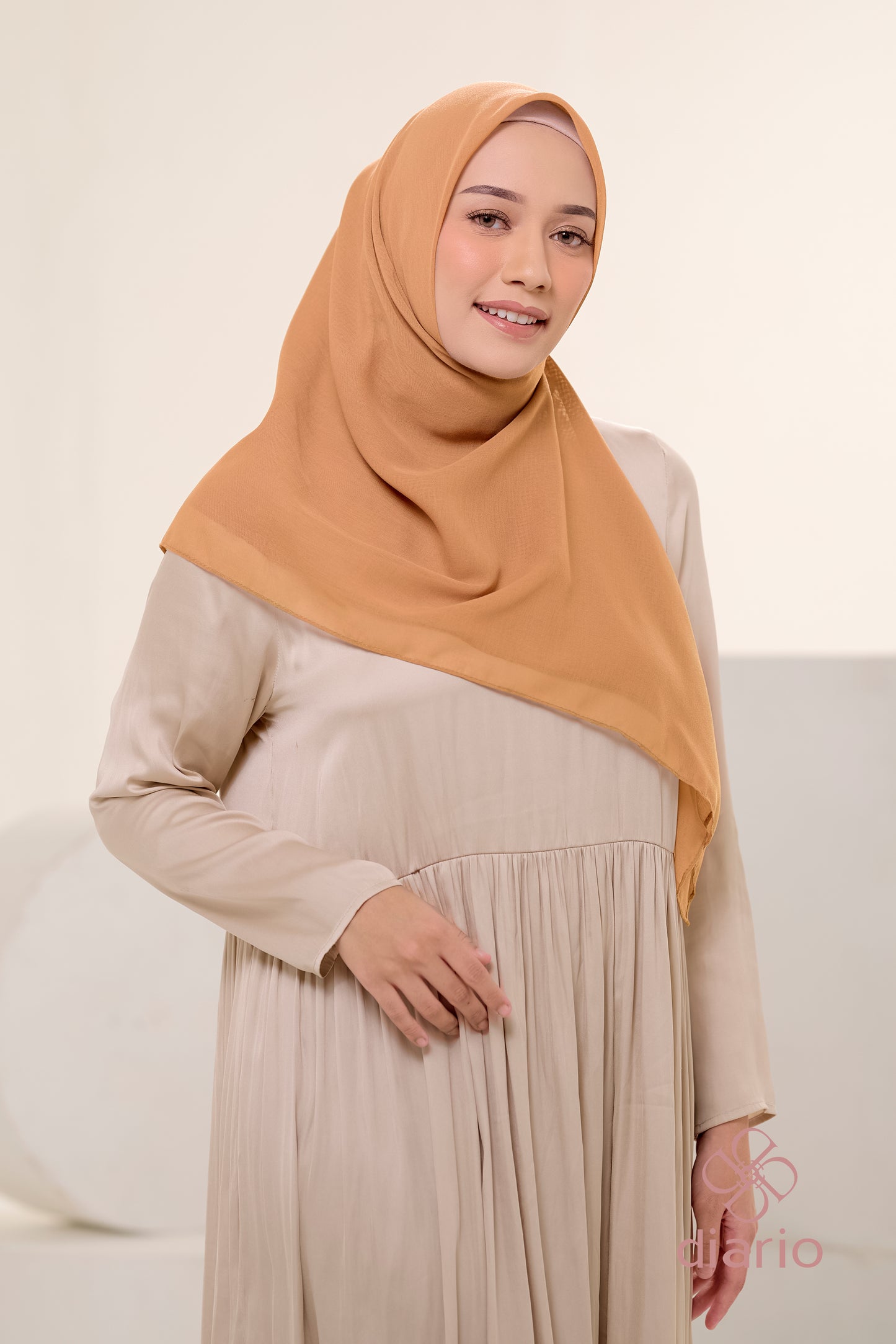 Diario - Kerudung Segi Empat Ultrafine Plain Scarf Voal Yellow Series