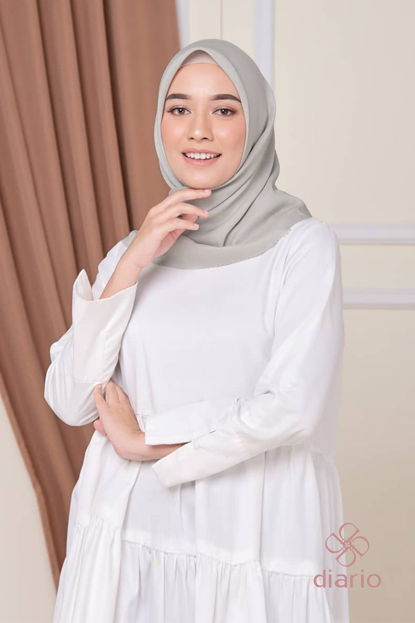 Diario - Kerudung Segi Empat Ultrafeel LC Plain Scarf